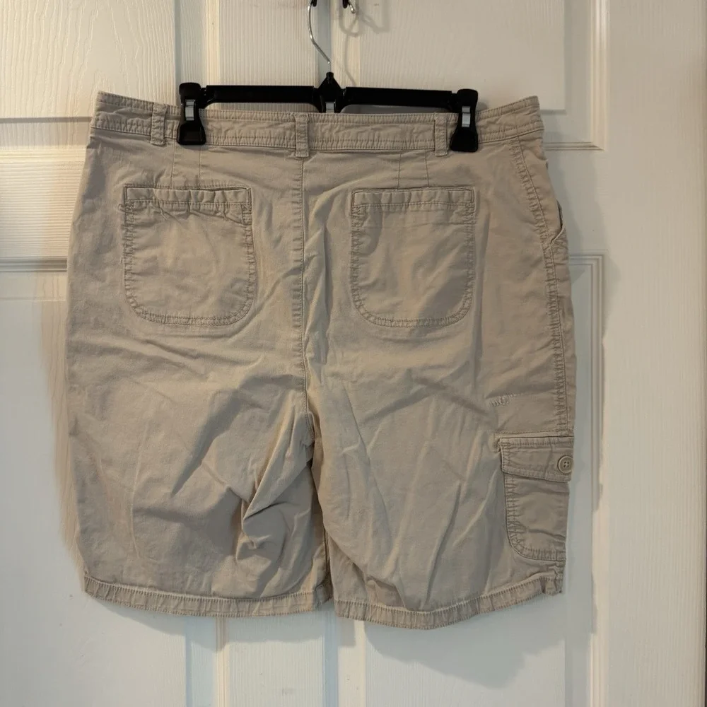 Croft & Barrow‎ Womens Khaki Classic Fit Stretch Chino Shorts Size 16 Tan Cotton